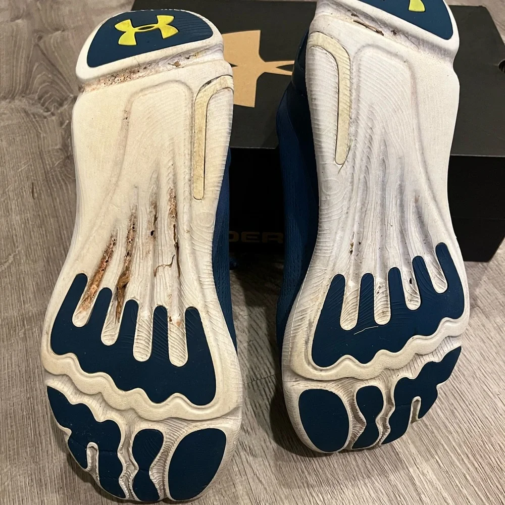 UNDER ARMOUR SPEEDFOAM - Picture 4 of 5